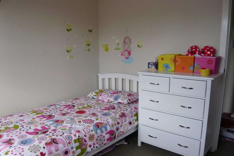 Photo of property in 22 Montmere Avenue, Te Atatu Peninsula, Auckland, 0610