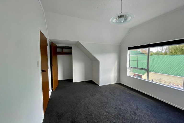 Photo of property in 18a Wai-iti Crescent, Woburn, Lower Hutt, 5010