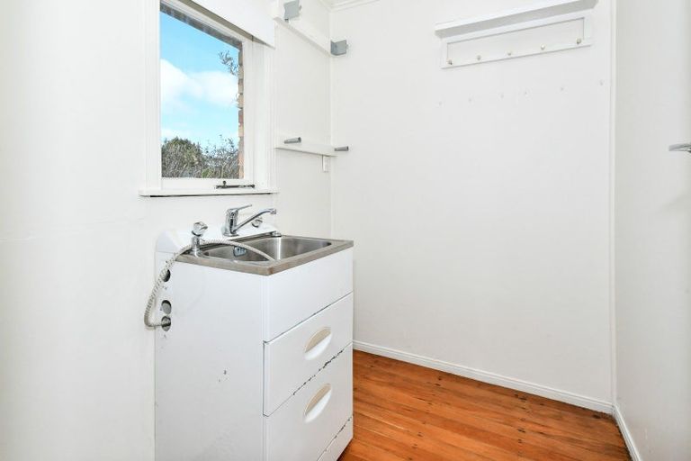 Photo of property in 35 Halberg Street, Papakura, 2110