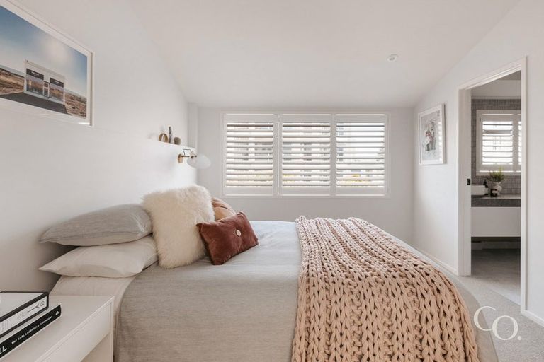 Photo of property in 13 Marine Parade, Mount Maunganui, 3116