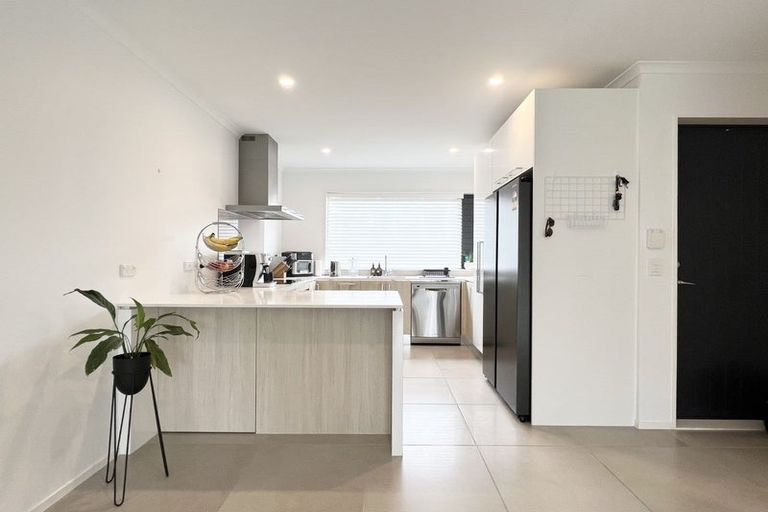 Photo of property in 10 Flounder Road, Hobsonville, Auckland, 0616