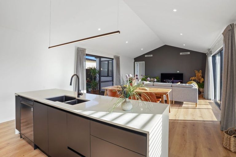 Photo of property in 4 Arrowsmith Drive, Halswell, Christchurch, 8025