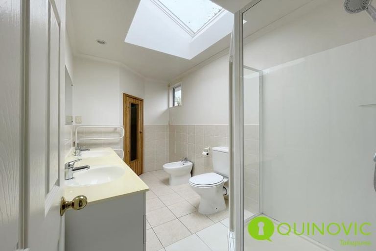 Photo of property in 28 Mulgan Way, Browns Bay, Auckland, 0630