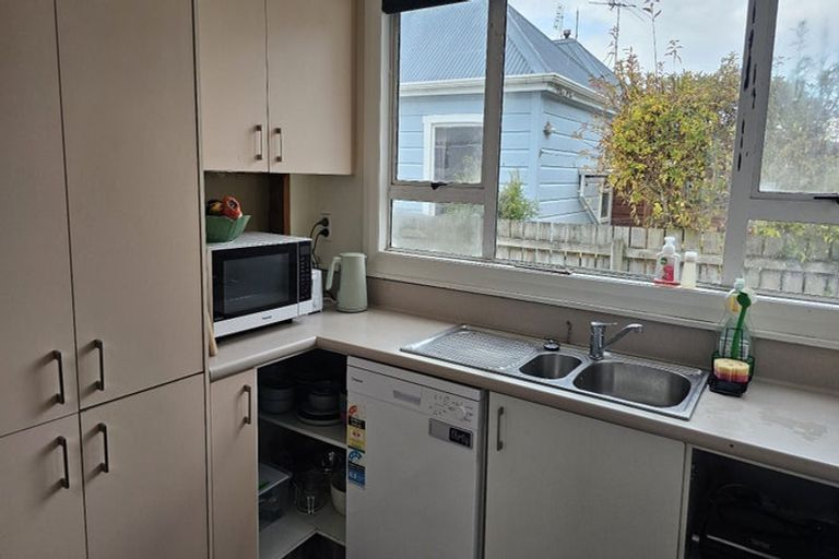 Photo of property in 45 Woodhaugh Street, Woodhaugh, Dunedin, 9010
