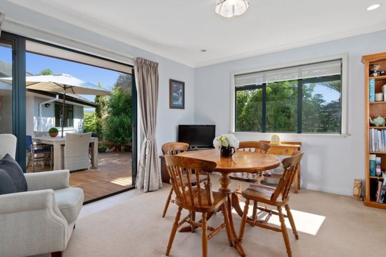 Photo of property in 15 La Colina Place, Bethlehem, Tauranga, 3110