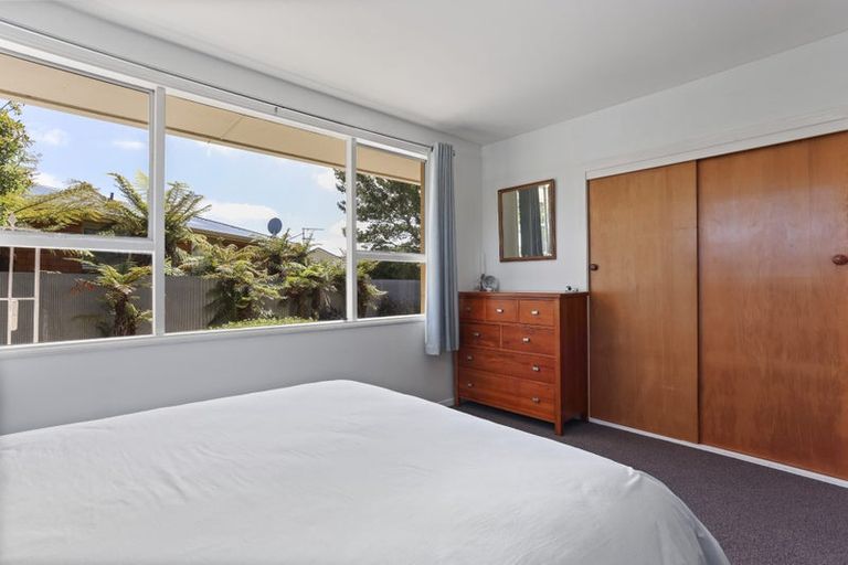 Photo of property in 6 Birdling Place, Halswell, Christchurch, 8025