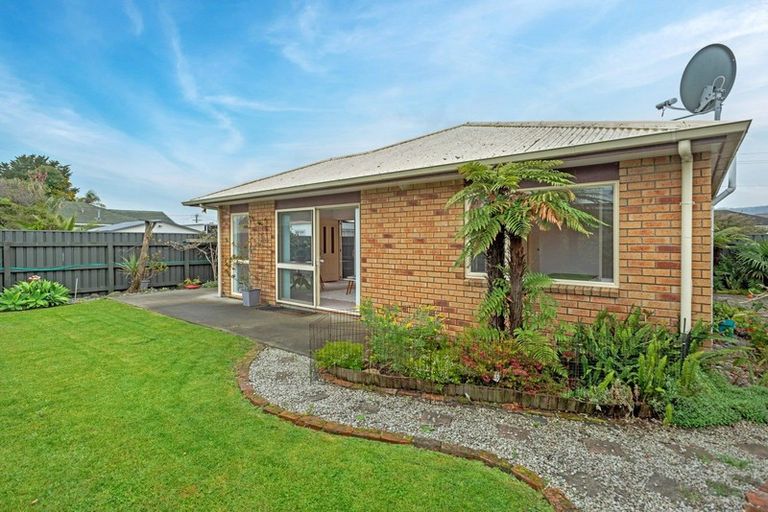 Photo of property in 310a Kahutia Street, Gisborne, 4010