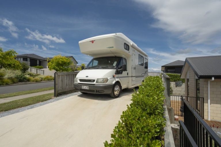 Photo of property in 3 Herring Place, Omokoroa, 3114