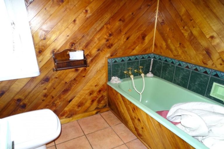 Photo of property in 953 Dipton Mossburn Road, Castle Downs, Dipton, 9791