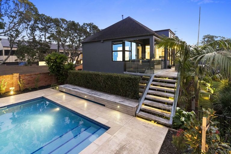 Photo of property in 112 Selwyn Avenue, Mission Bay, Auckland, 1071