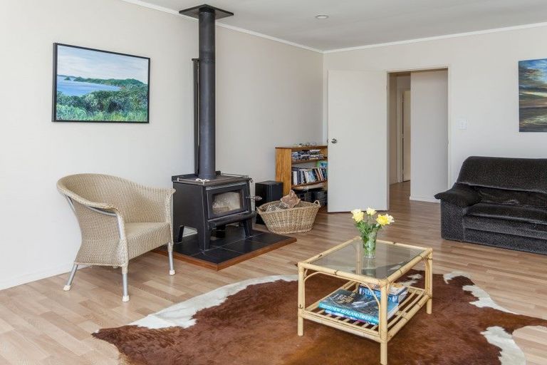 Photo of property in 7 Kowhai Place, Tuateawa, Coromandel, 3583