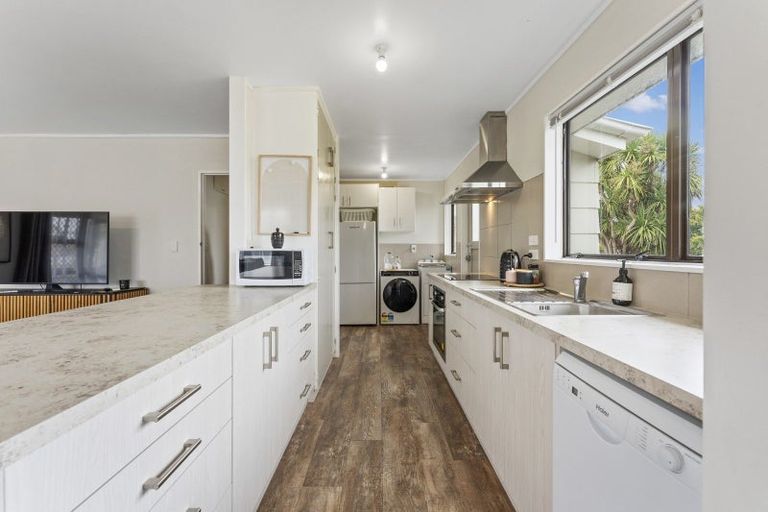 Photo of property in 42 Fraser Drive, Feilding, 4702