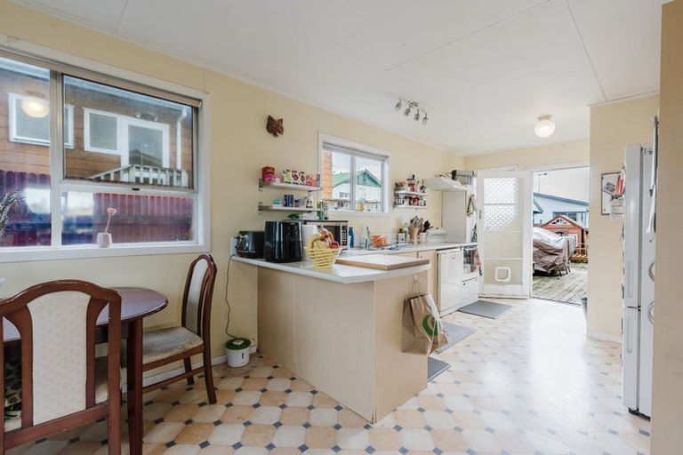 Photo of property in 31 Mahoe Street, Melville, Hamilton, 3206