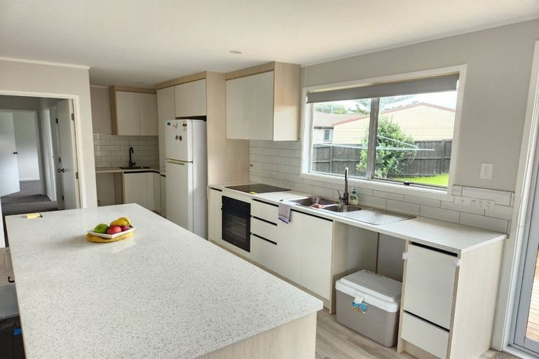 Photo of property in 8 Pulman Place, Clover Park, Auckland, 2019