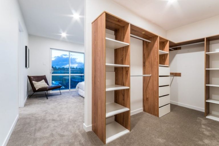 Photo of property in 25 Toanui Road, Hobsonville, Auckland, 0616