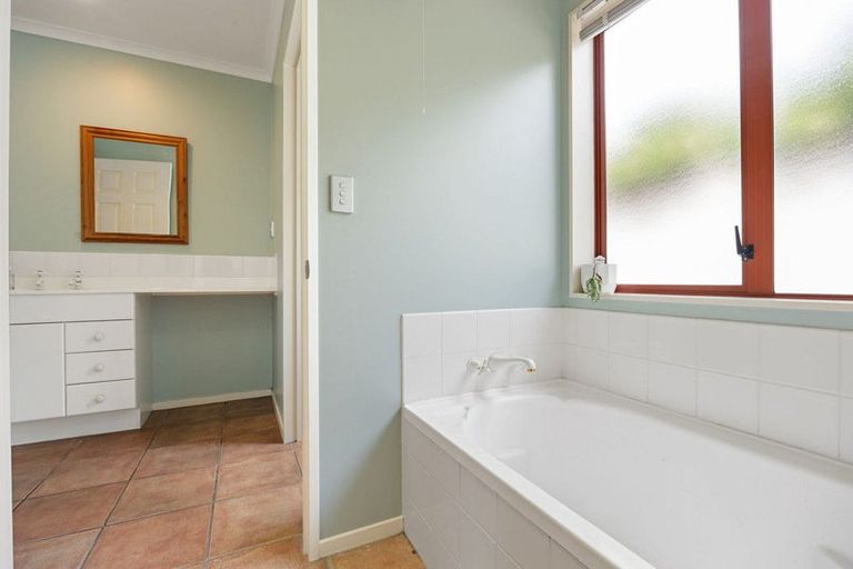 Photo of property in 6 Bronte Place, Leamington, Cambridge, 3432