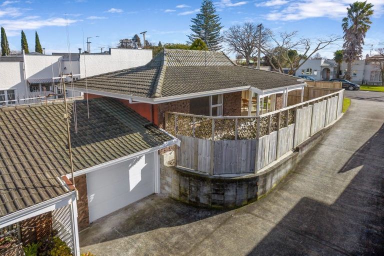Photo of property in 1/378 Devonport Road, Tauranga South, Tauranga, 3112