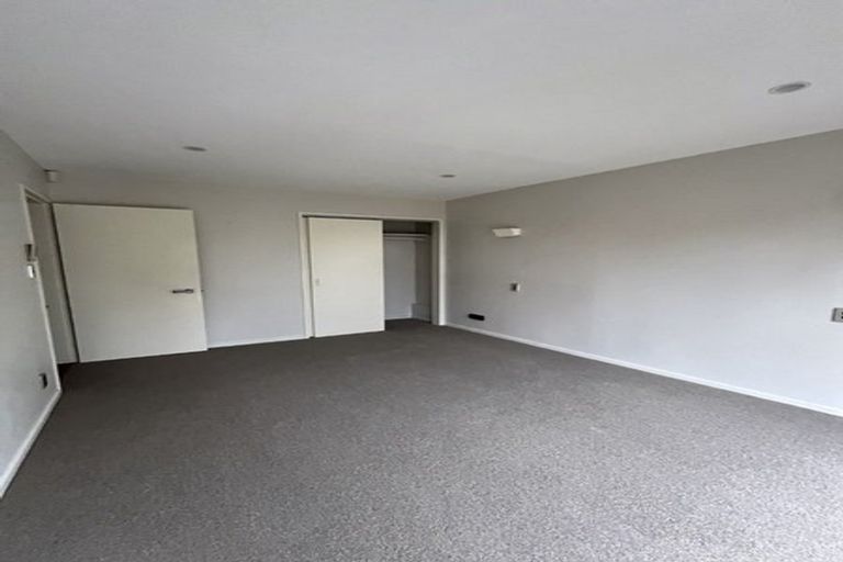 Photo of property in 18b Rangitane Street, Maupuia, Wellington, 6022