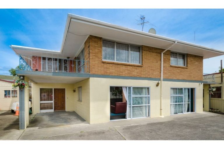 Photo of property in 46 Matuhi Rise, Henderson, Auckland, 0612