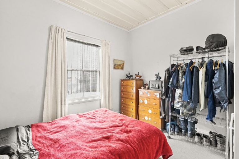 Photo of property in 6 Alexandra Street, Marton, 4710