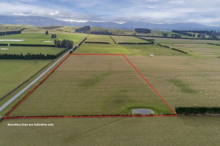 Photo of property in 102 Stoke School Road, Cust, Rangiora, 7471