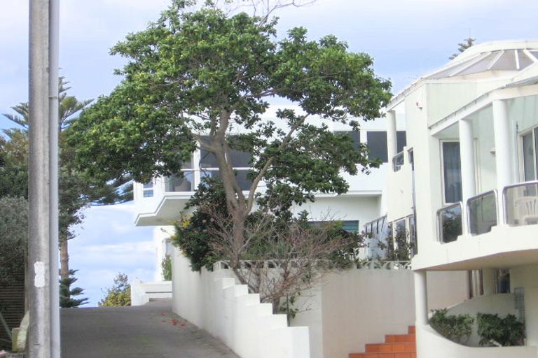 Photo of property in 2/207 Oceanbeach Road, Mount Maunganui, 3116