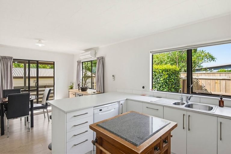 Photo of property in 16b Michael Road, Paraparaumu Beach, Paraparaumu, 5032