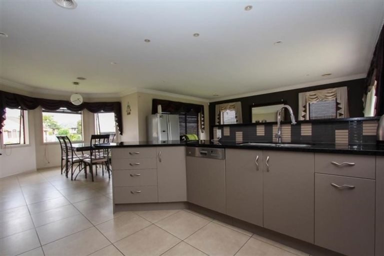 Photo of property in 50 Barrington Drive, Huntington, Hamilton, 3210