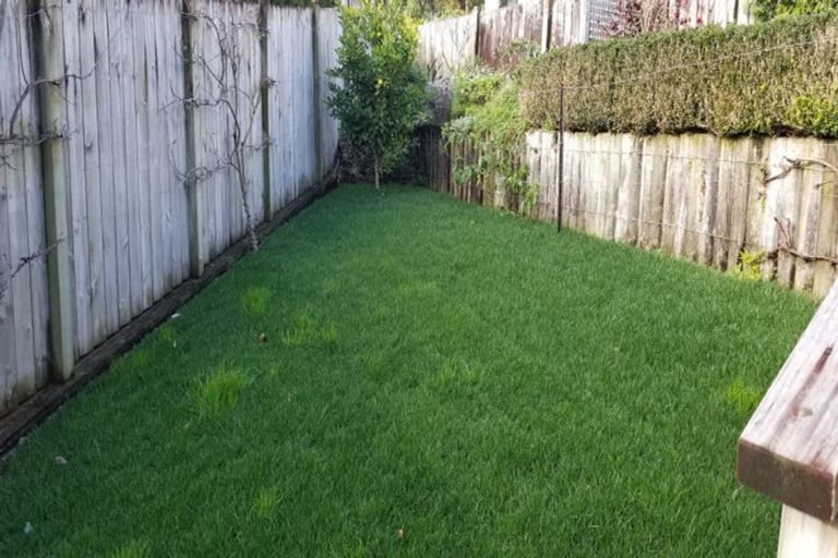 Photo of property in 21 Arden Place, Oakura, 4314