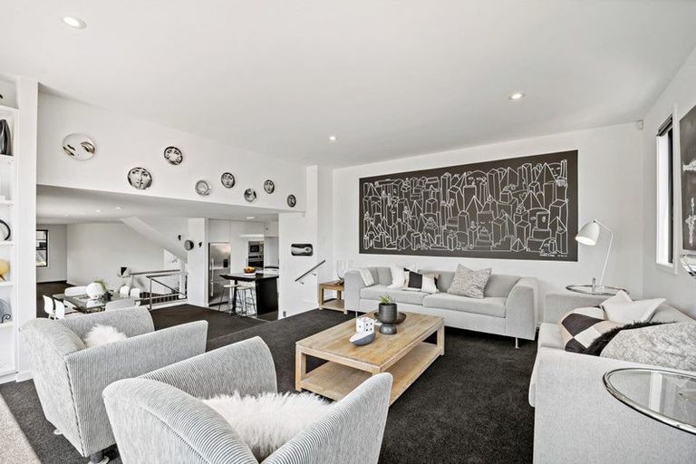 Photo of property in 1/58 The Parade, Bucklands Beach, Auckland, 2012