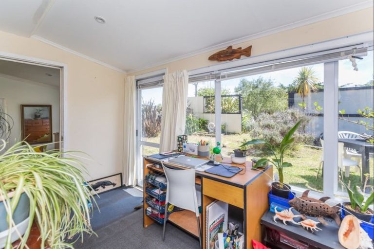 Photo of property in 8 Muapoko Street, Himatangi Beach, Foxton, 4891