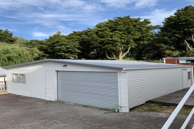 Photo of property in 20 Beeche Place, Birkdale, Auckland, 0626