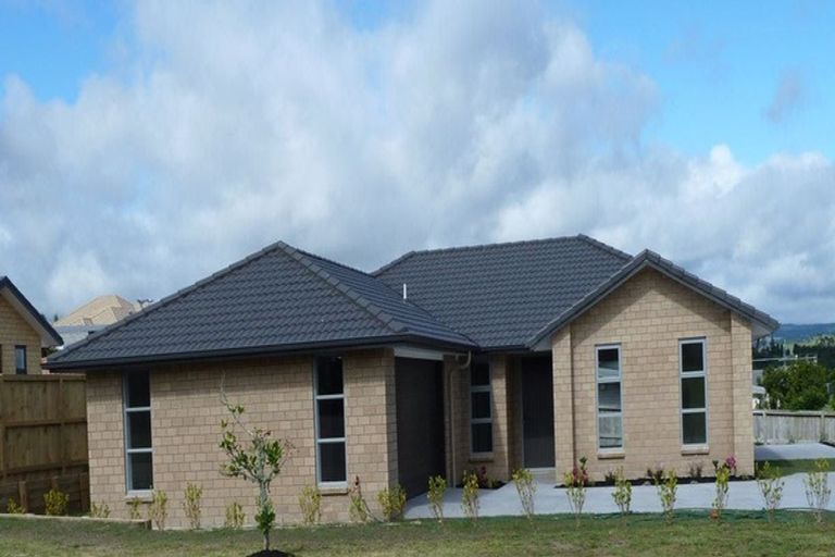 Photo of property in 6 Crater Close, Pyes Pa, Tauranga, 3112
