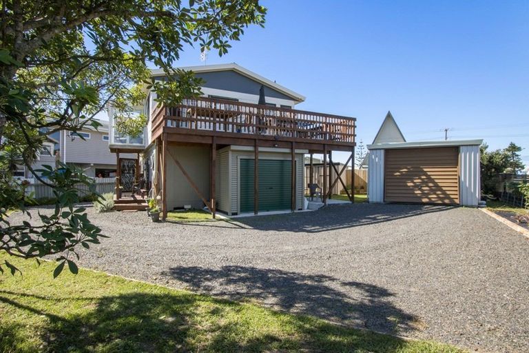 Photo of property in 266b Seaforth Road, Waihi Beach, 3611