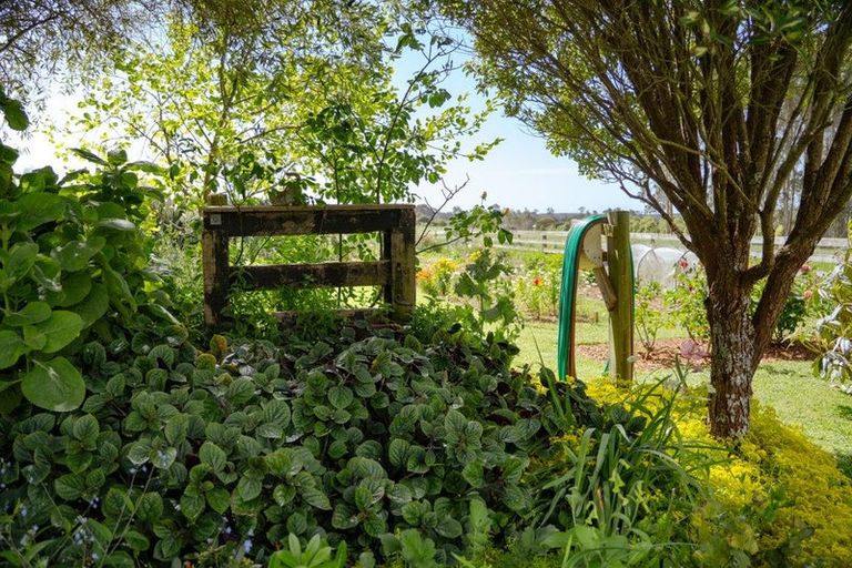 Photo of property in 56 Mickell Road, Hautere, Otaki, 5582