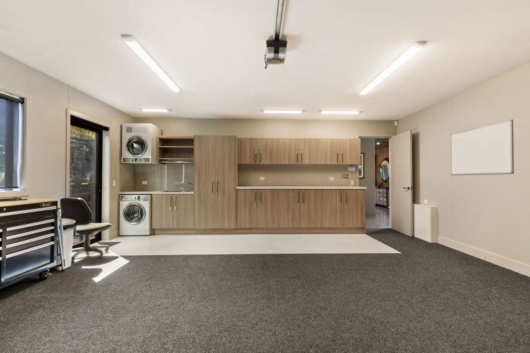 Photo of property in 8 Pendeen Crescent, Jacks Point, Queenstown, 9371