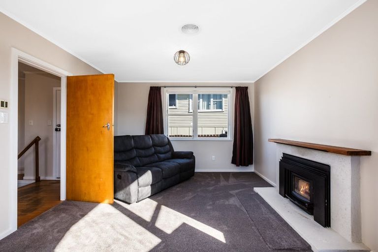 Photo of property in 7 Kapekape Place, Pukerua Bay, 5026