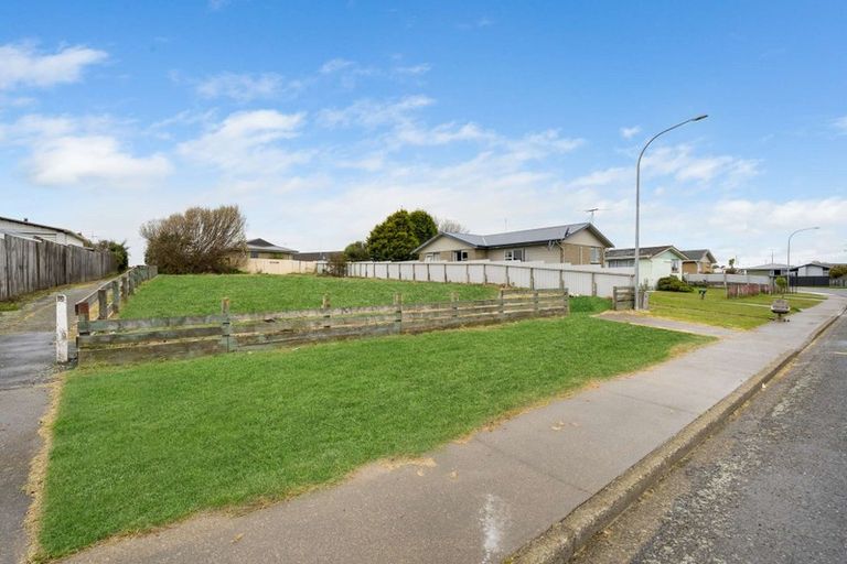 Photo of property in 57 Dunbeath Crescent, Kew, Invercargill, 9812