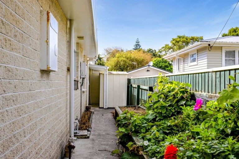 Photo of property in 18 George Street, Hawera, 4610