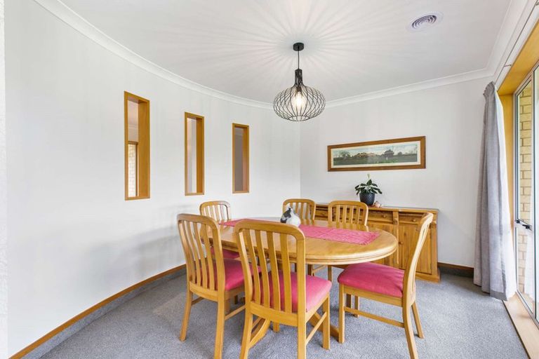 Photo of property in 67 Ayrshire Drive, Grandview Heights, Hamilton, 3200