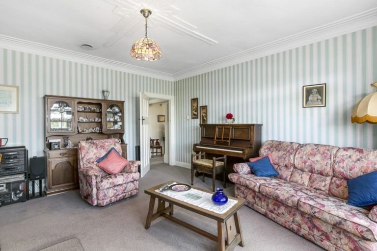 Photo of property in 62 Royal Crescent, Saint Kilda, Dunedin, 9012