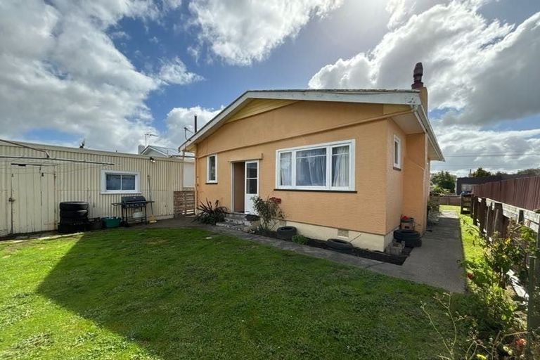 Photo of property in 23 Field Street, Aramoho, Whanganui, 4500