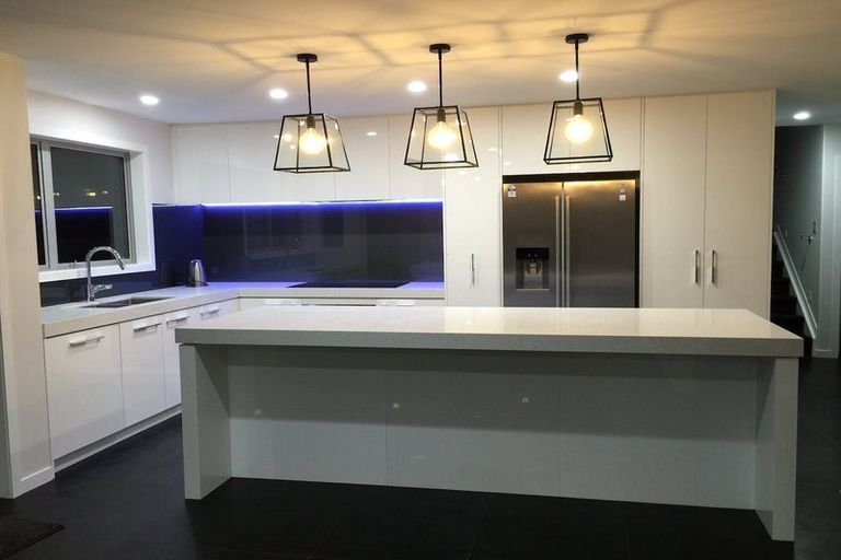 Photo of property in 13 Merchant Avenue, Te Atatu South, Auckland, 0610