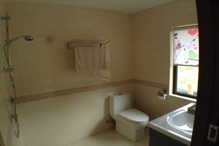 Photo of property in 1121a Whangaparaoa Road, Tindalls Beach, Whangaparaoa, 0930