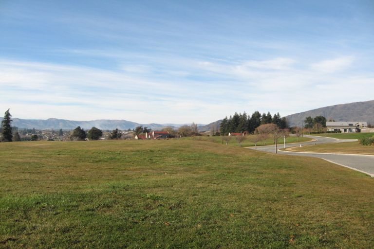 Photo of property in 4 Bramble Close, Wanaka, 9305