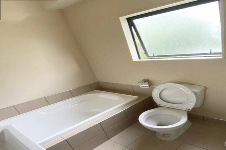 Photo of property in Hibiscus Garden, 6 Lavender Garden Lane, Oteha, Auckland, 0632