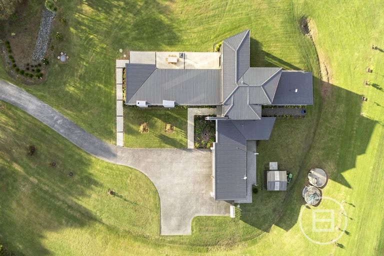 Photo of property in 90 Grace Hill Drive, Dairy Flat, Albany, 0792