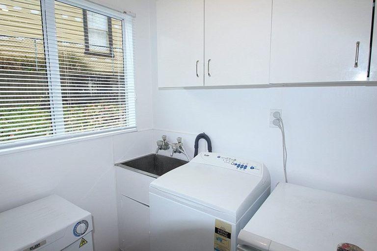 Photo of property in 8 Denton Street, Gore, 9710