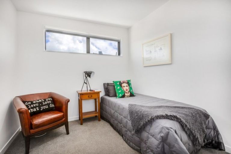 Photo of property in 11/7 Handyside Street, Tawa, Wellington, 5028