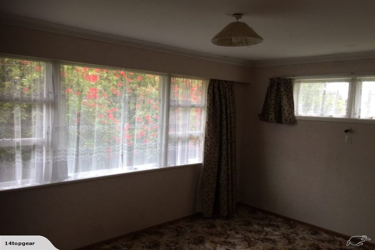 Photo of property in 180 Matai Road, Raumati Beach, Paraparaumu, 5032